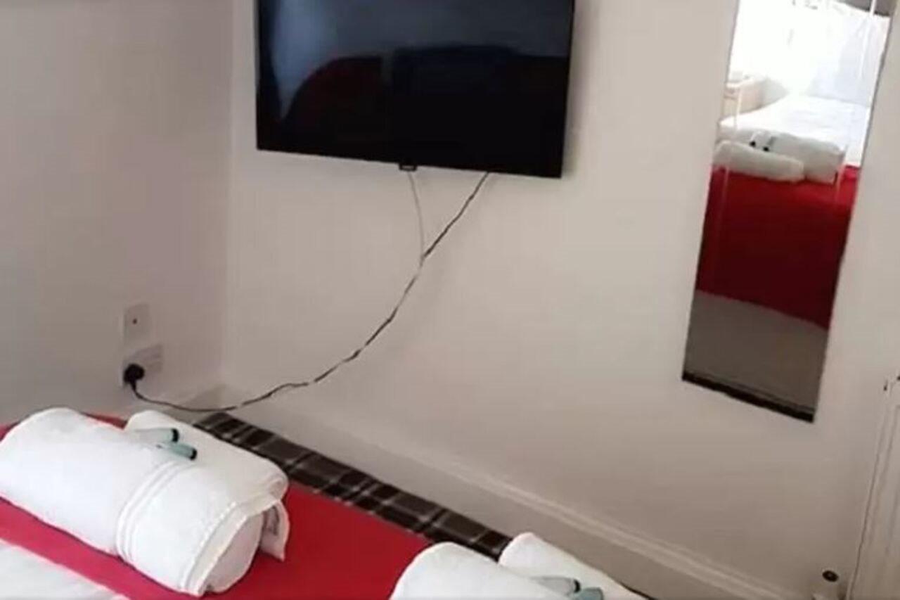 Oyo Gothenburg Hotel Dunfermline Kültér fotó
